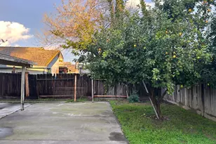 624 Park Hurst Way, Modesto, CA 95358 - Photo 13