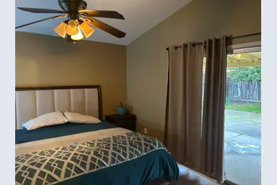 624 Park Hurst Way, Modesto, CA 95358 - Photo 9