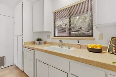 2526 Overhill Lane, Davis, CA 95616 - Photo 25