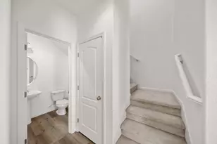 197 Cinema St, Sacramento, CA 95823 - Photo 21