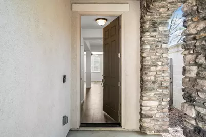 197 Cinema Street, Sacramento, CA 95823 - Photo 5