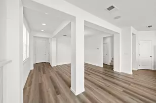 197 Cinema St, Sacramento, CA 95823 - Photo 9