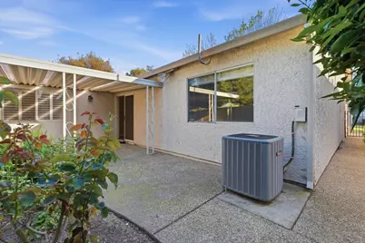 7419 Sunborough Lane, Sacramento, CA 95828 - Photo 23