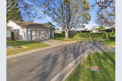 7419 Sunborough Lane, Sacramento, CA 95828 - Photo 3