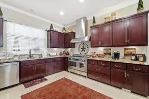 10717 Goldsborough Cir, Oakdale, CA 95361 - Photo 17