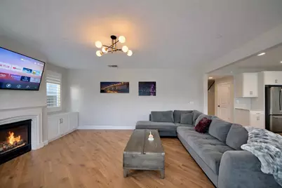 1080 Mariners Dr, Lathrop, CA 95330 - Photo 7