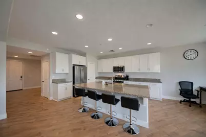 1080 Mariners Dr, Lathrop, CA 95330 - Photo 9