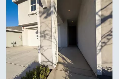 8292 Triplefin Way, Elk Grove, CA 95757 - Photo 9