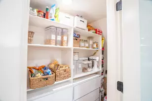 7975 Stone Canyon Cir, Citrus Heights, CA 95610 - Photo 29