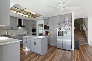 3172 W Creek Dr, Stockton, CA 95209 - Photo 7