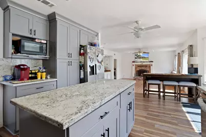 3172 W Creek Drive, Stockton, CA 95209 - Photo 5