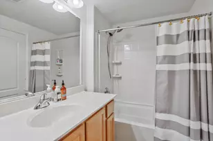 700 Moon Cir, Folsom, CA 95630 - Photo 13