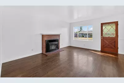 5841 18th Avenue, Sacramento, CA 95820 - Photo 9