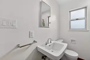 5841 18th Ave, Sacramento, CA 95820 - Photo 23