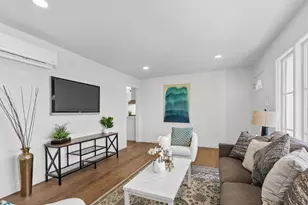 5625 La Campana Wy, Sacramento, CA 95822 - Photo 3