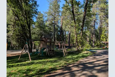 10388 Kenwood Drive, Grass Valley, CA 95949 - Photo 33