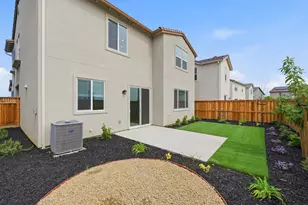 1260 N Robio Ln, Mountain House, CA 95391 - Photo 11