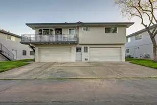 8951 El Mirador Dr, Elk Grove, CA 95624 - Photo 17