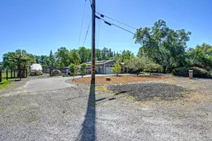 3903 Peach Dr, Loomis, CA 95650 - Photo 7