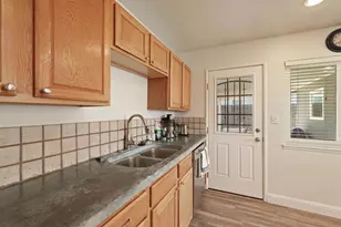 2513 36th Ave, Sacramento, CA 95822 - Photo 15