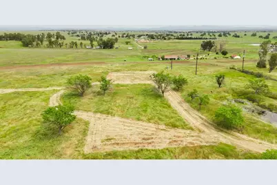 19043 E Liberty Road, Clements, CA 95227 - Photo 3