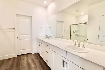 5301 E Commerce Way #33102, Sacramento, CA 95835 - Photo 11