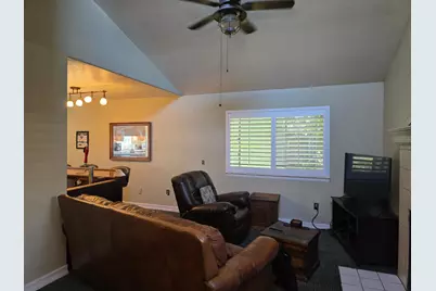 401 Montrose Court, Modesto, CA 95355 - Photo 5