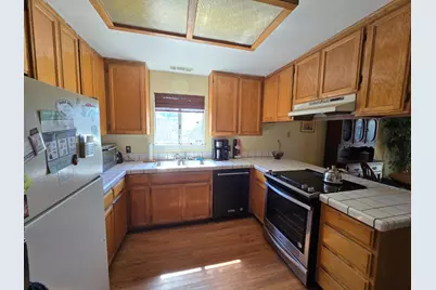 401 Montrose Court, Modesto, CA 95355 - Photo 3