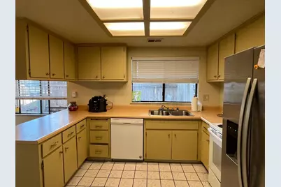 1927 Hacienda Drive, Stockton, CA 95209 - Photo 7