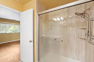 2206 Piccardo Cir, Stockton, CA 95207 - Photo 19