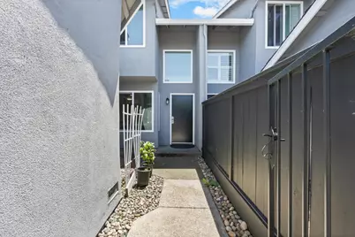 2206 Piccardo Circle #9, Stockton, CA 95207 - Photo 3