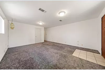 477 Lampasas Avenue, Sacramento, CA 95815 - Photo 7