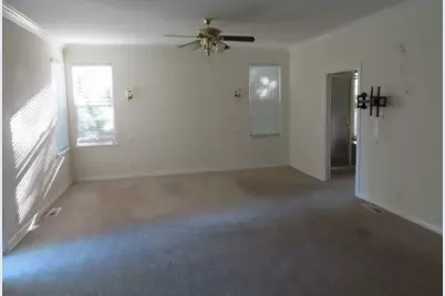 8437 Cobble Creek Lane, Orangevale, CA 95662 - Photo 11