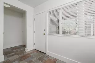 5261 K St, Sacramento, CA 95819 - Photo 19