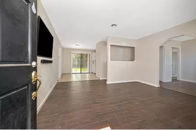 1808 Jamestown Drive, Sacramento, CA 95815 - Photo 9