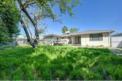 1808 Jamestown Drive, Sacramento, CA 95815 - Photo 37