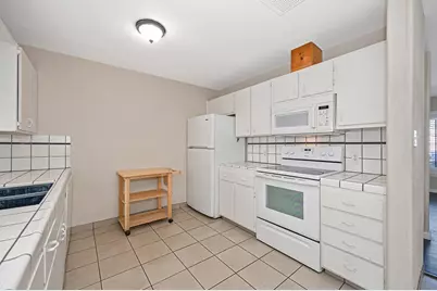 1808 Jamestown Drive, Sacramento, CA 95815 - Photo 17