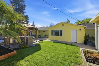 4623 Hazelwood Avenue, Sacramento, CA 95821 - Photo 43