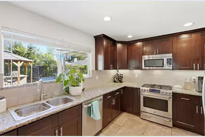 4623 Hazelwood Avenue, Sacramento, CA 95821 - Photo 17
