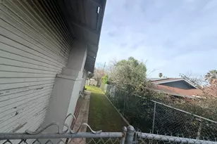 2111 E Hazelton Ave, Stockton, CA 95205 - Photo 25