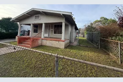 2111 E Hazelton Avenue, Stockton, CA 95205 - Photo 3