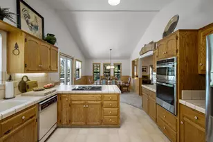 923 Bear Run Way, Arnold, CA 95223 - Photo 11