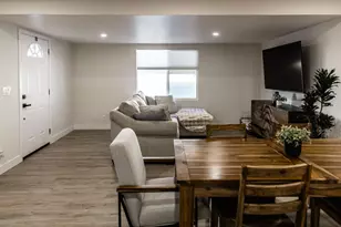 Elite Dr, Sacramento, CA 95823 - Photo 11