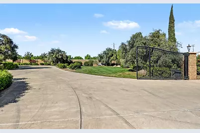 8499 Monte Cristo Avenue, Livingston, CA 95334 - Photo 7