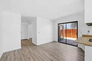 9821 Winterwood Way, Sacramento, CA 95827 - Photo 9