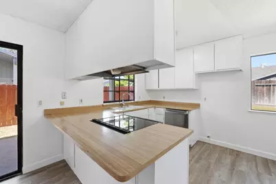 9821 Winterwood Way, Sacramento, CA 95827 - Photo 13