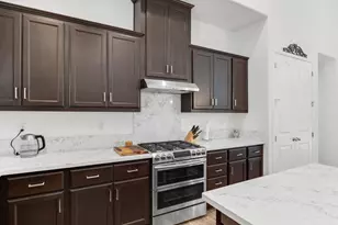 7595 Twin Bridges Ln, Citrus Heights, CA 95610 - Photo 7