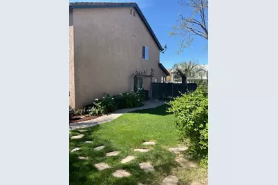 1880 Lane Court, Los Banos, CA 93635 - Photo 7