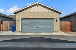 844 Castellona Dr, Newman, CA 95360 - Photo 21