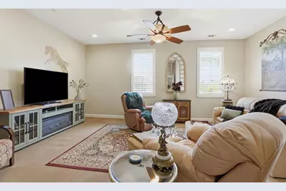 1476 Montauban Court, Tracy, CA 95304 - Photo 9